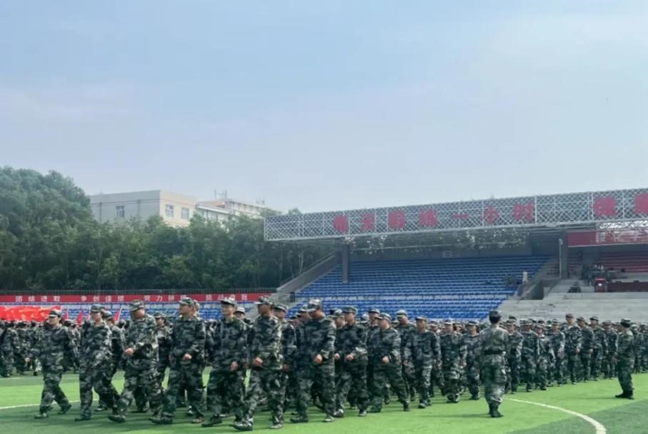 瑞士球员精神抖擞，决战意志坚定