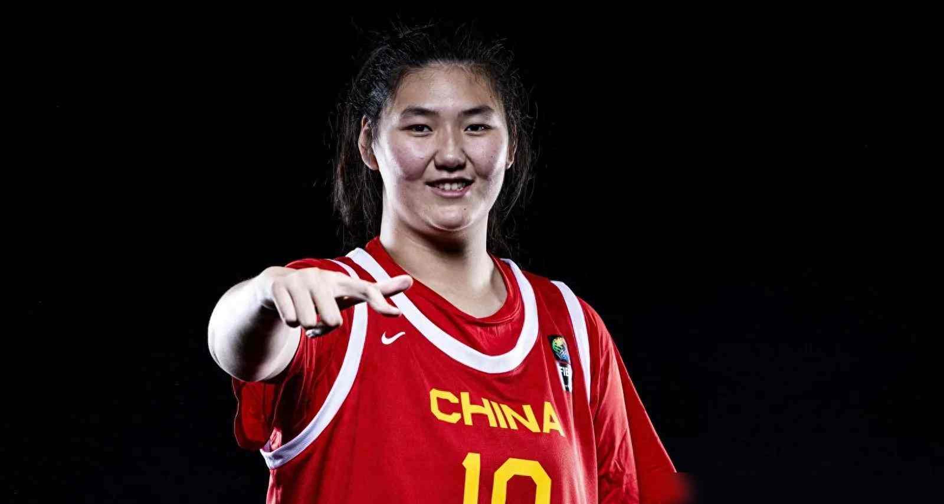 九游娱乐-女子篮球中国队战胜对手，提前锁定小组第一名