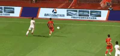 关注足球联赛，解读球队动态