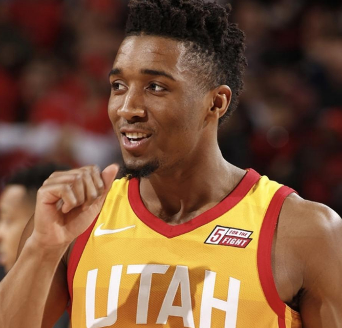 包含爵士球员被罚款,因使用不当语言的词条 包含爵士球员被罚款,因使用不当语言的词条