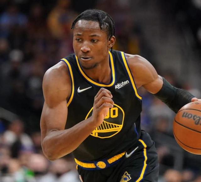 九游娱乐-猛龙队在惊心动魄比赛中取得胜利晋级下一轮的简单介绍